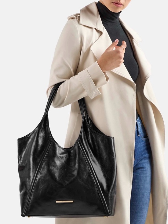 Handbags - 🔥Gorgeous‼️NWT - Authentic Brahmin Iona Black Leather Tote Bag✨✨✨
